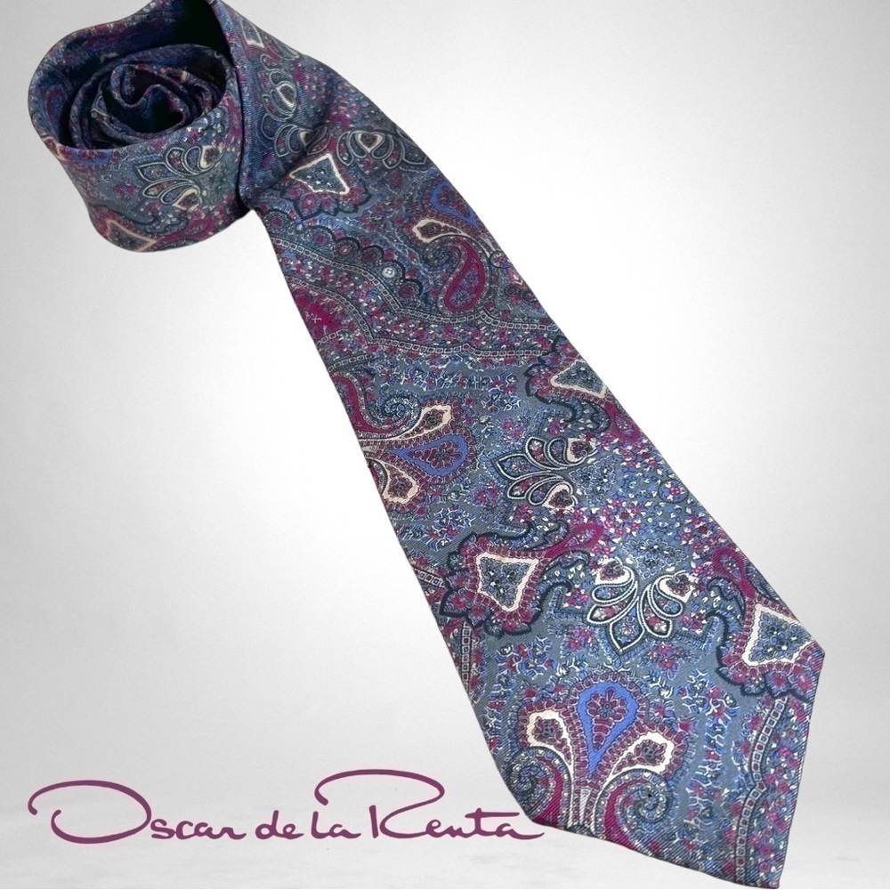 OSCAR DE LA RENTA Vintage Silk Tie